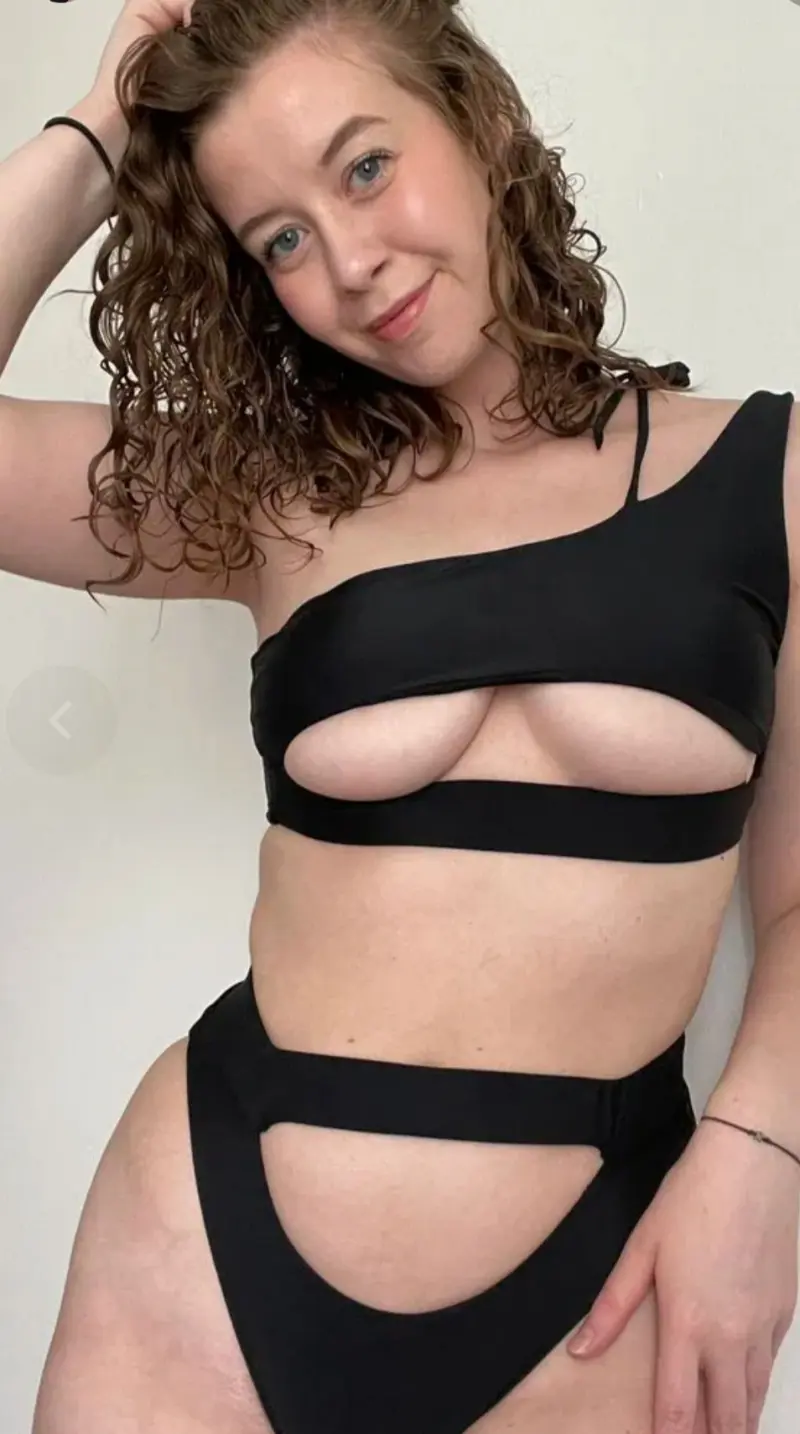 hebofok (22) female from US - sexting partner