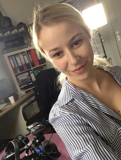 hegon49740 (24) female from US - sexting partner