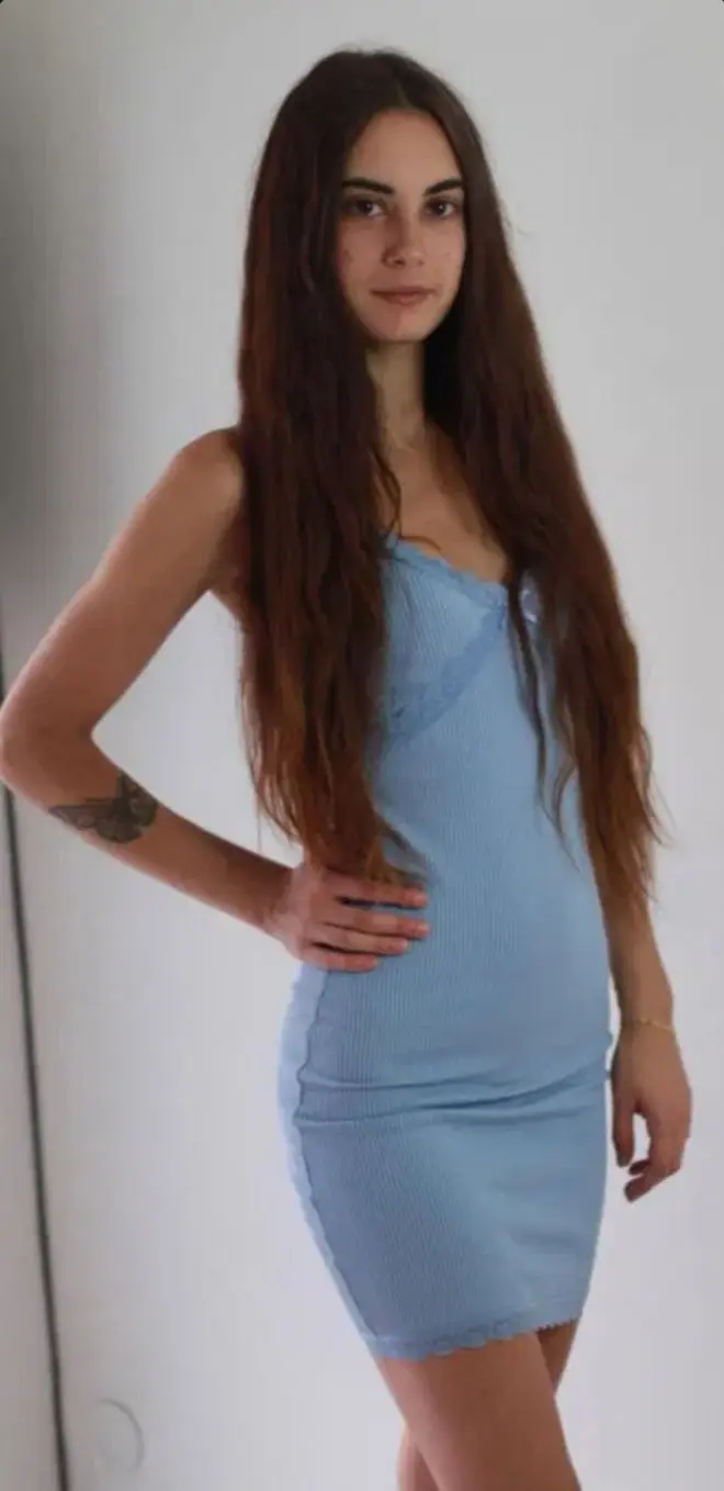 henivjh (18) female from US - sexting partner