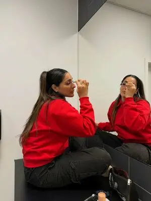 herije7113 (18) female from GB - sexting partner