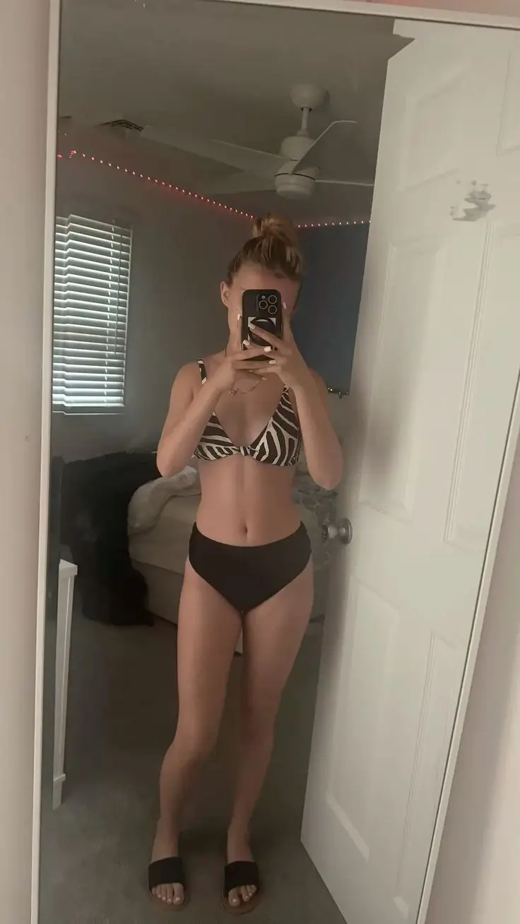 higasa9878 (18) female from NL - sexting partner