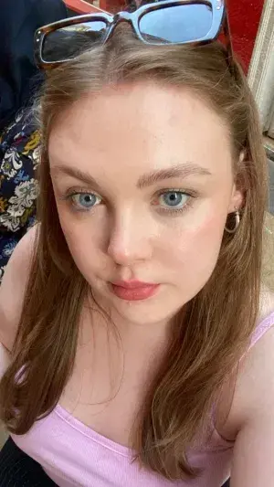 hinev32451 (18) male from DK - sexting partner