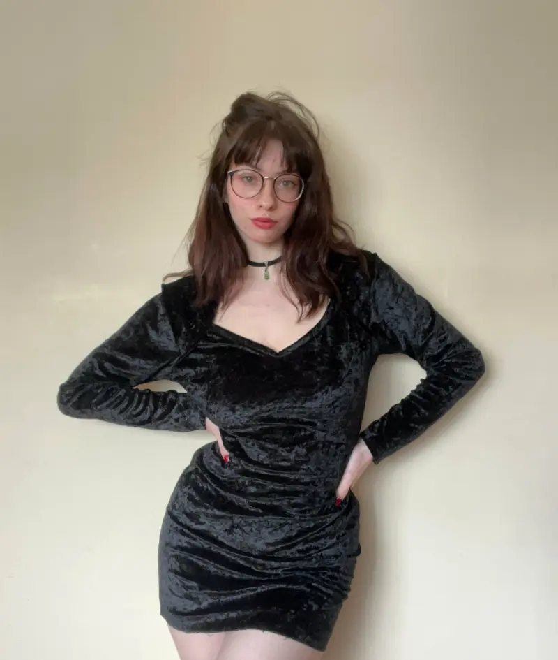 io72dmwy (18) female from US - sexting partner