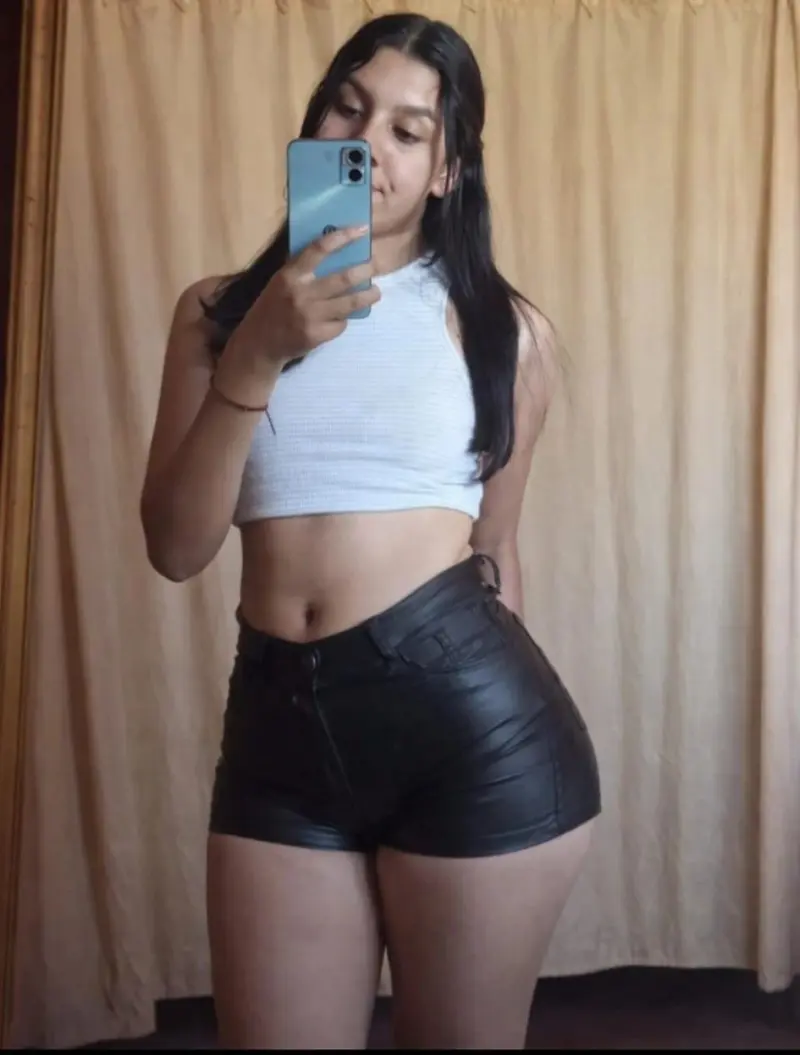 jageh68447 (23) female from GB - sexting partner