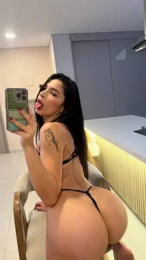 japhethamelia47 - 18 years old female from United States sexting partner