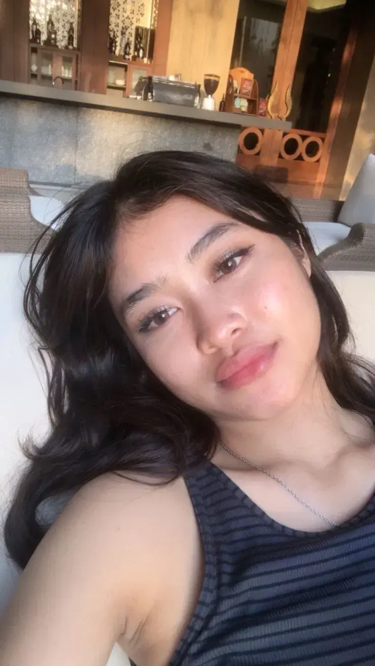 jejoc14358 (23) female from BE - sexting partner