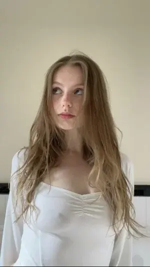 jesjerrr - 18 years old female from United States sexting partner