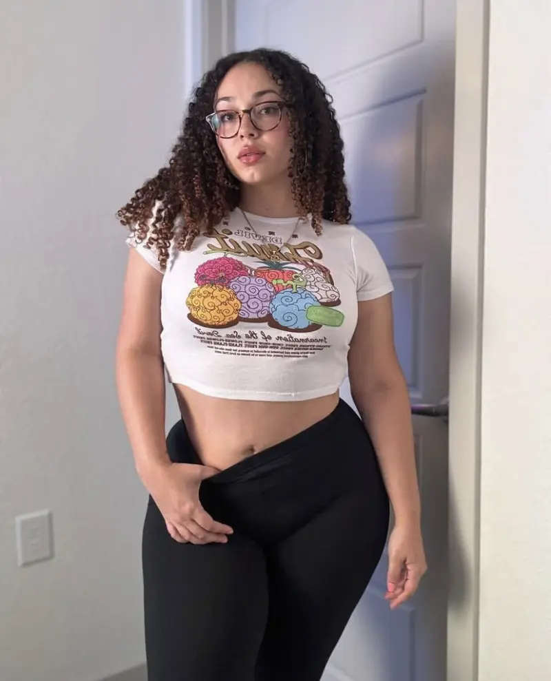 jexir48258 (18) female from US - sexting partner