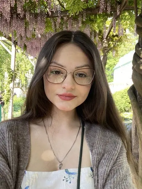 jikeme9164 (23) female from US - sexting partner