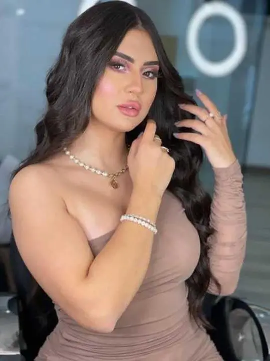 jiqycula (18) female from GB - sexting partner