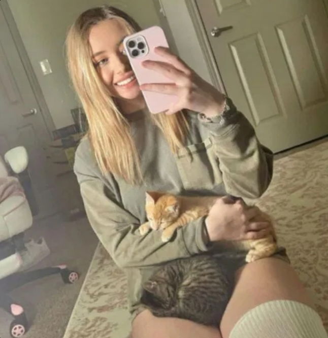 joyovohfd - United States sexting partner