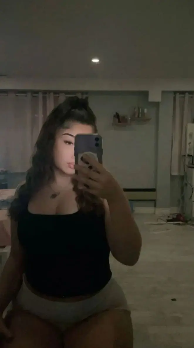 kadzixj (18) female from GB - sexting partner