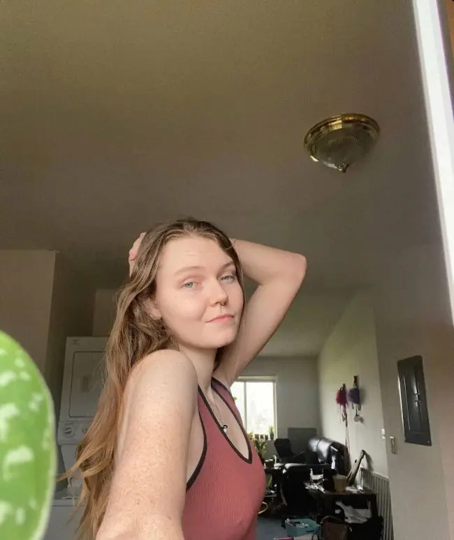 kafajon (18) female from US - sexting partner