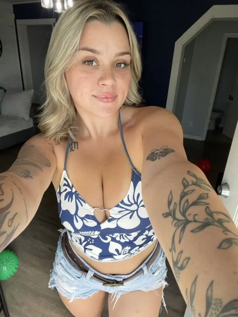 kamilamccarty (35) female from US - sexting partner