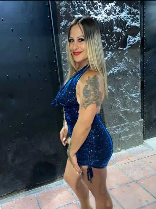 karor72419 (18) female from IE - sexting partner