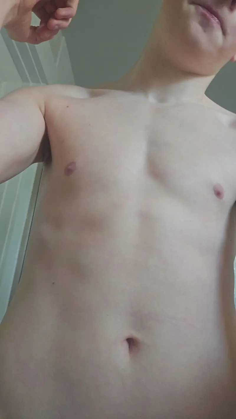 kayj (18) male from US - sexting partner
