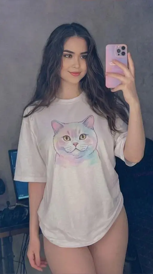 kedafoc262 (18) female from GB - sexting partner