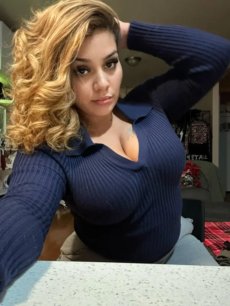 kemasok711 (20) female from GB - sexting partner