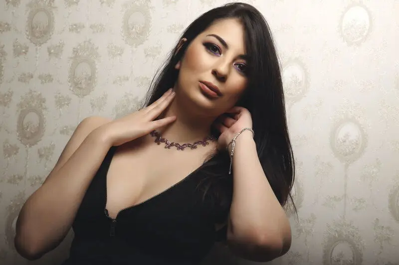 kifesyva (18) female from US - sexting partner