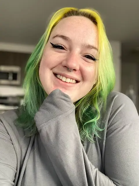 kilenwright4 (18) female from US - sexting partner