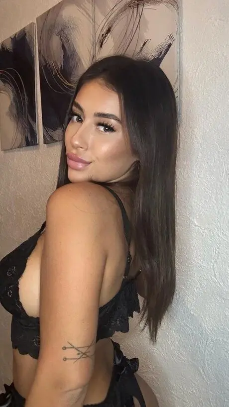 kimehe2191 (21) female from DK - sexting partner