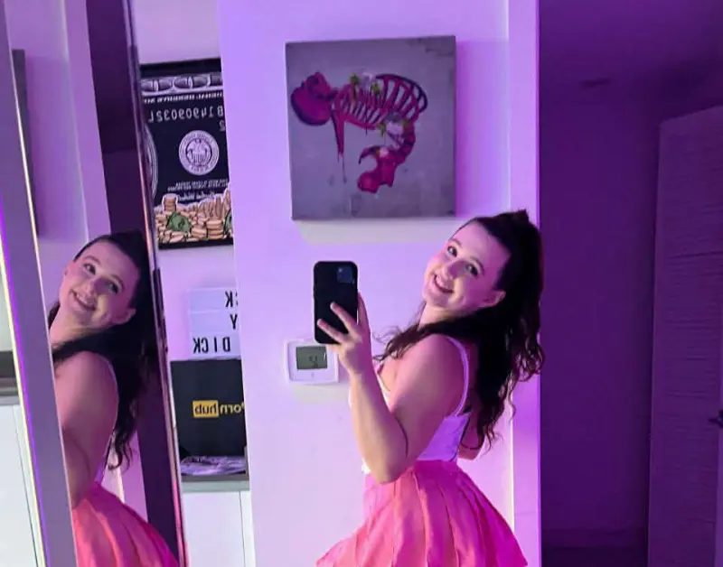 kitame5434 (18) female from CA - sexting partner