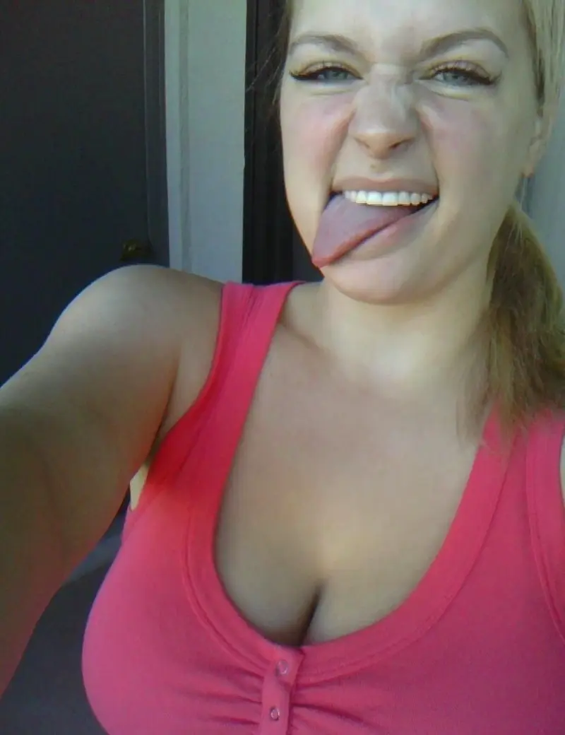 kiwakay512 (18) female from GB - sexting partner