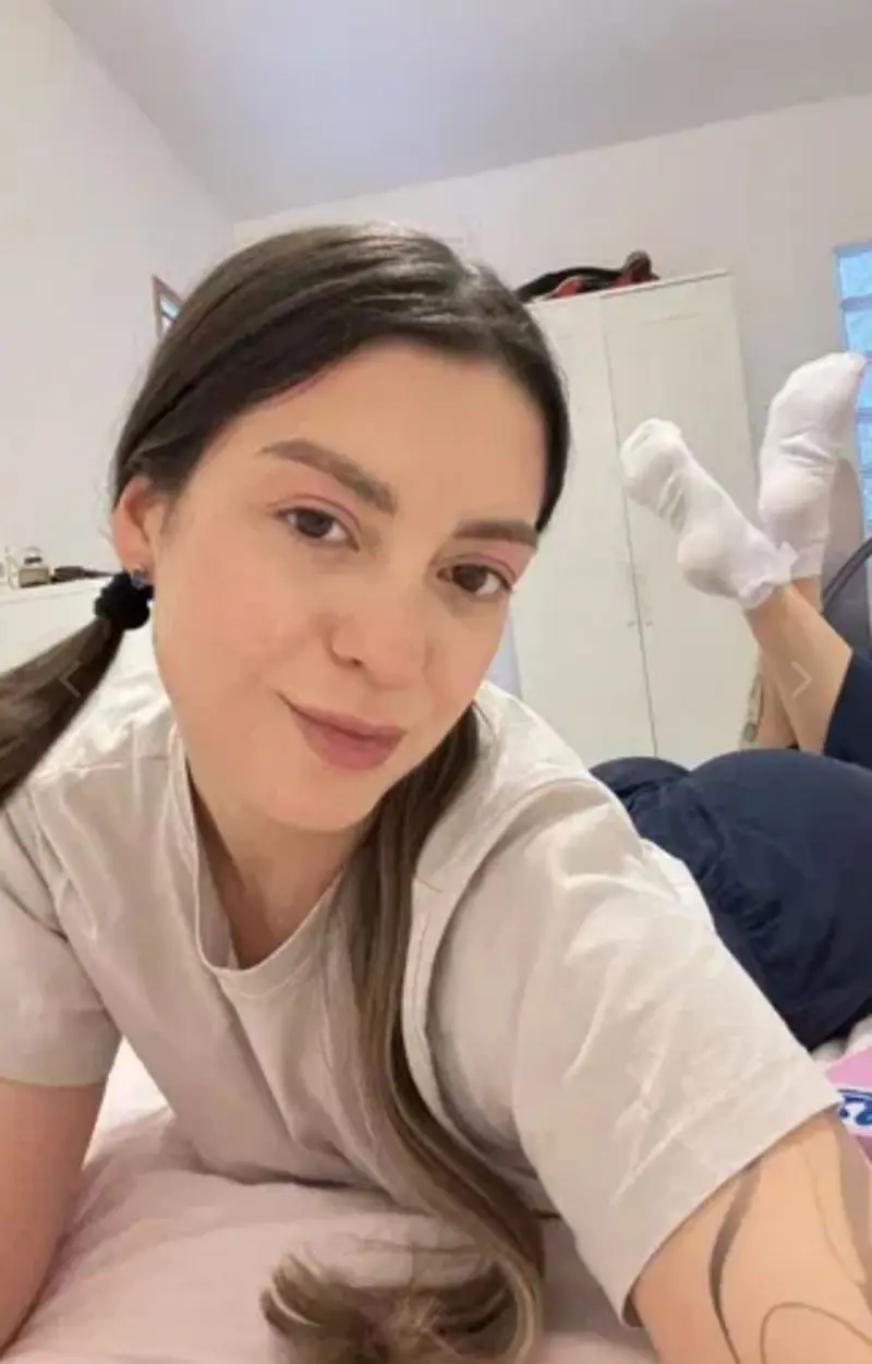 kiyedkl (22) female from GB - sexting partner