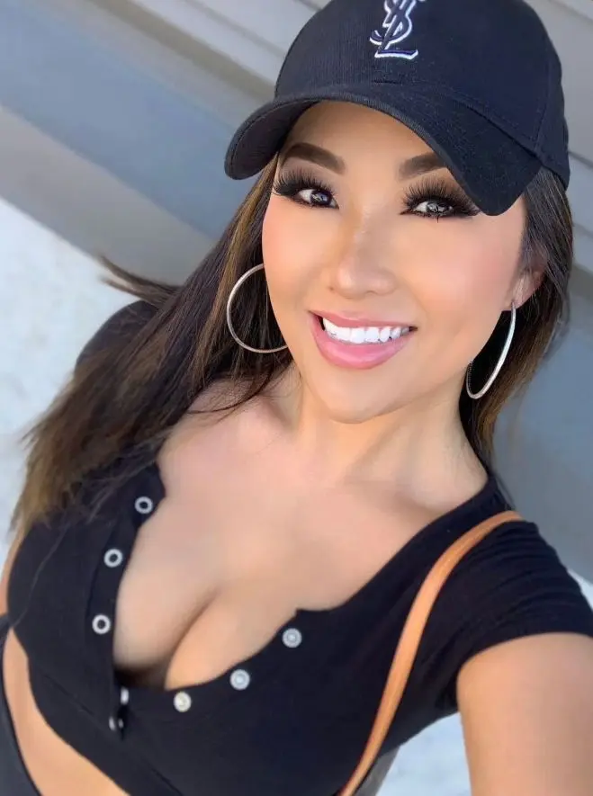 kllclgn (18) female from US - sexting partner