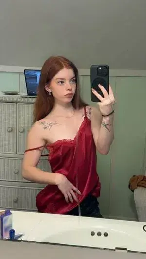 kohihin673 (18) female from GB - sexting partner