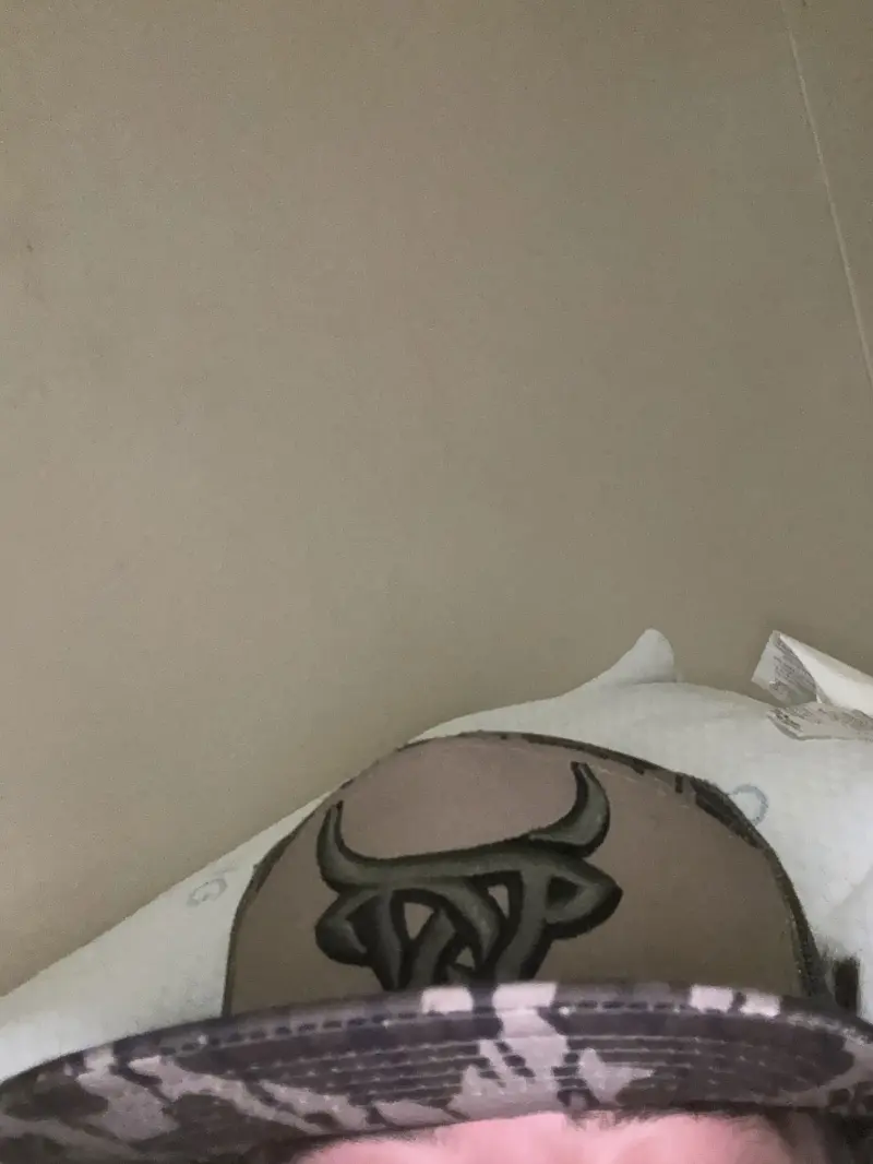 kroegerrobert70 (22) male from US - sexting partner