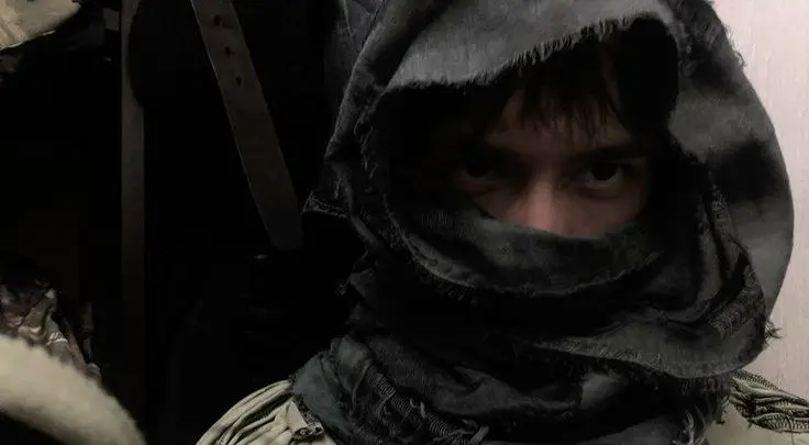 l1iliwwww (19) male from IR - sexting partner