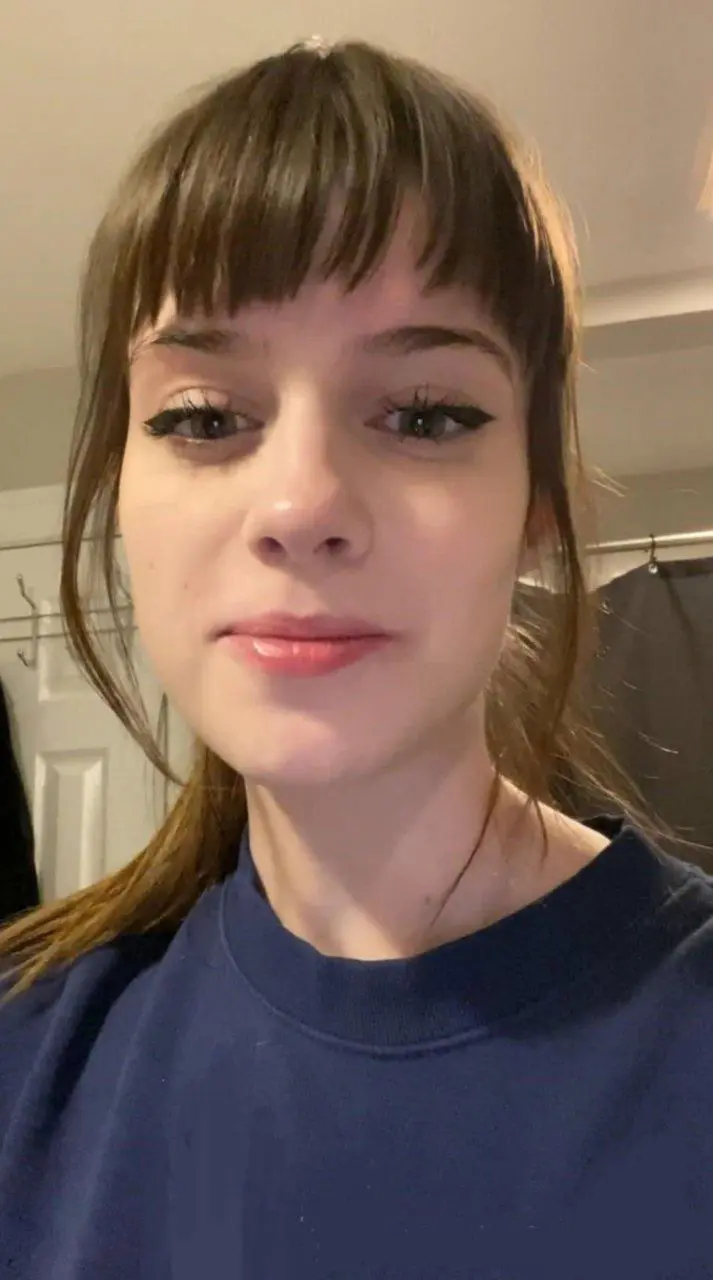 lahasaf669 (26) female from US - sexting partner