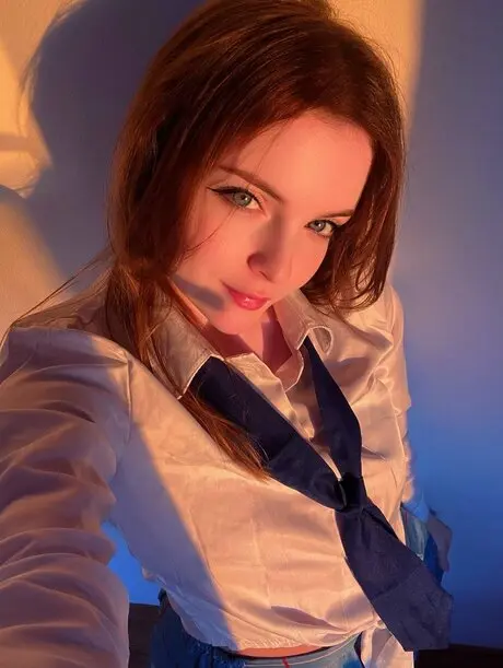 latinor948 (25) female from US - sexting partner