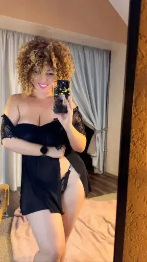 lauramessin59 (29) female from US - sexting partner