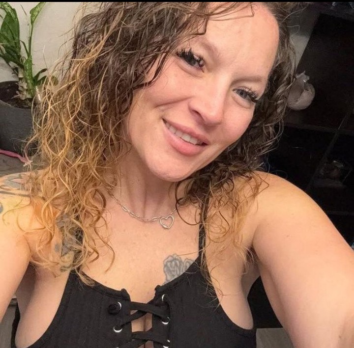 leannecynthia26 from CA