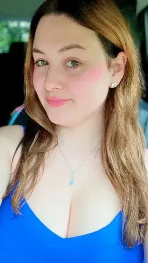 lefapil289 (21) female from GB - sexting partner