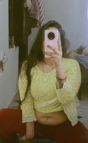 lekayec313 (18) female from CH - sexting partner