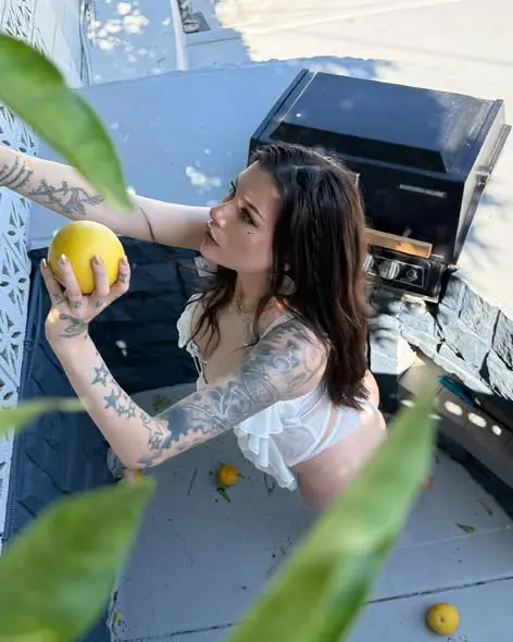 lemepin985 (18) female from GW - sexting partner