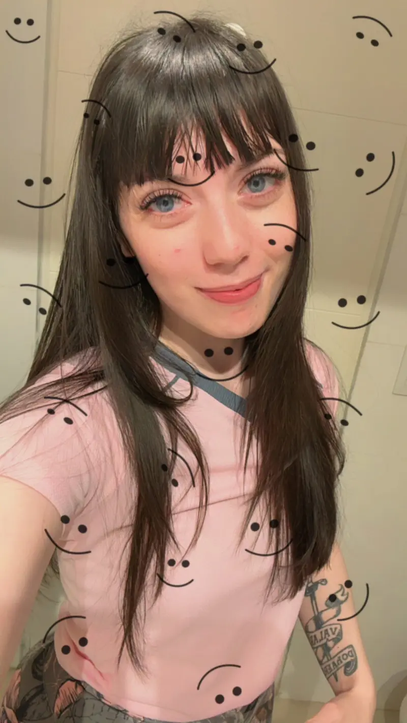 lenedowa (23) female from DE - sexting partner