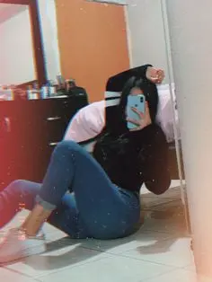 lezatije (19) female from DE - sexting partner