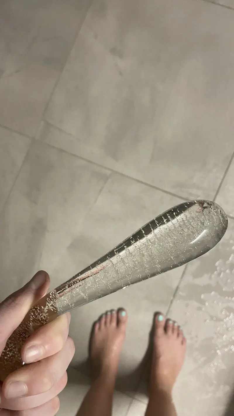 liana12 (18) female from US - sexting partner