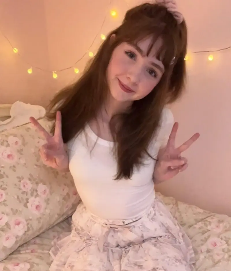 lojet10624 (18) female from US - sexting partner