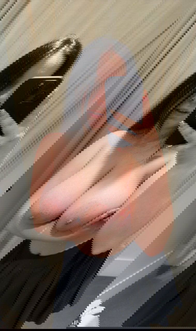 loona22ugdjh from US