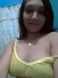 lotoh34317 (21) female from GB - sexting partner