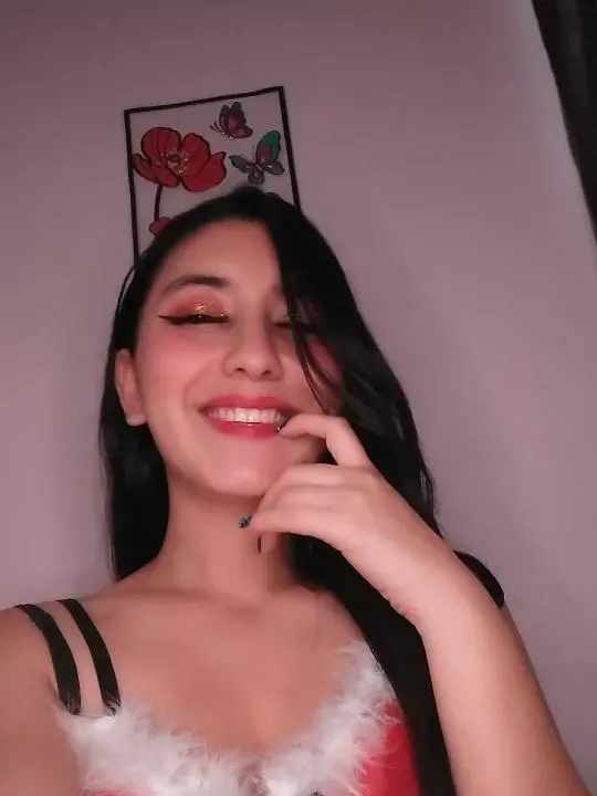 lydjb6bvc0 (18) female from TO - sexting partner