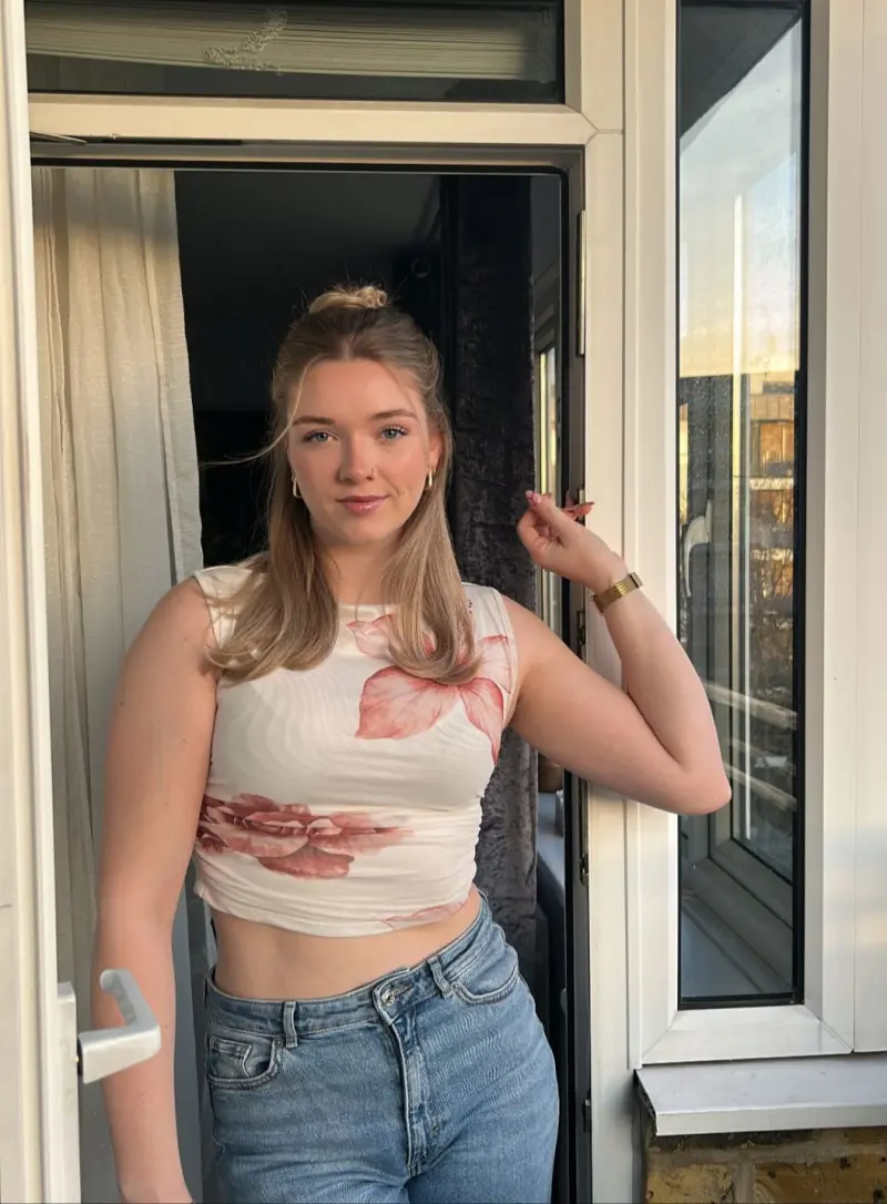 lygyvudi (18) female from FR - sexting partner