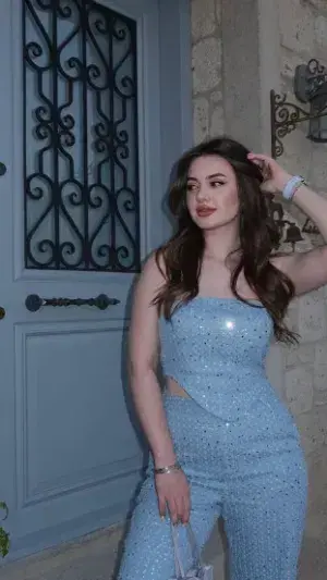 madaj62893 (23) female from US - sexting partner