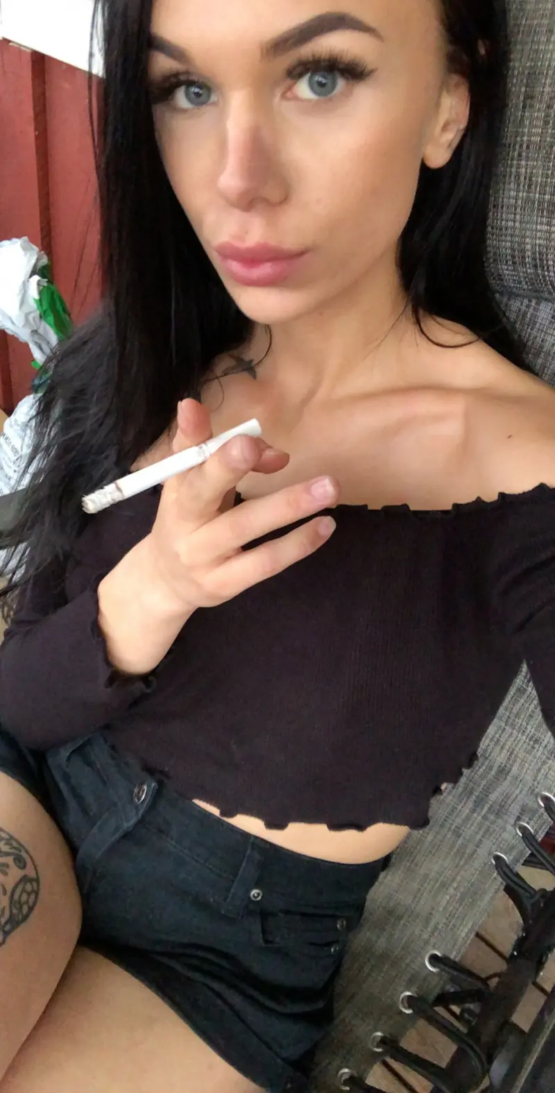 malina219 (18) female from US - sexting partner