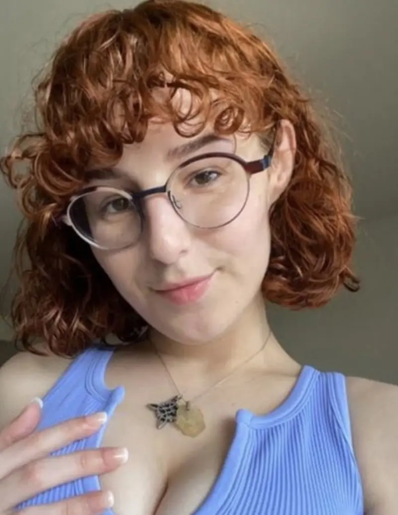 margie001 (18) female from US - sexting partner